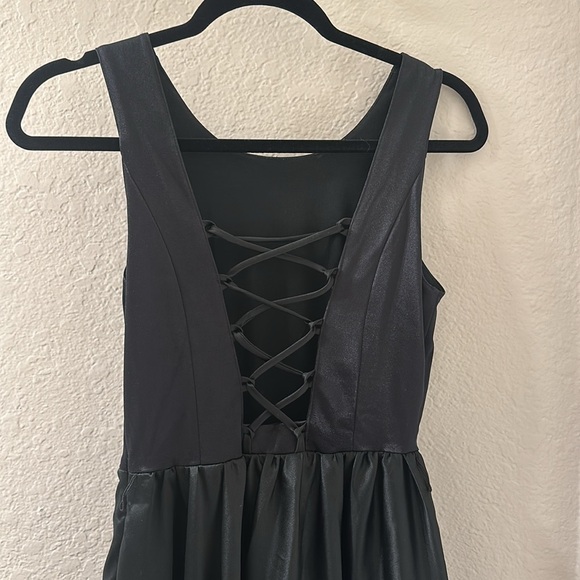 JS Collections Black Satin Dress - Picture 5 of 8